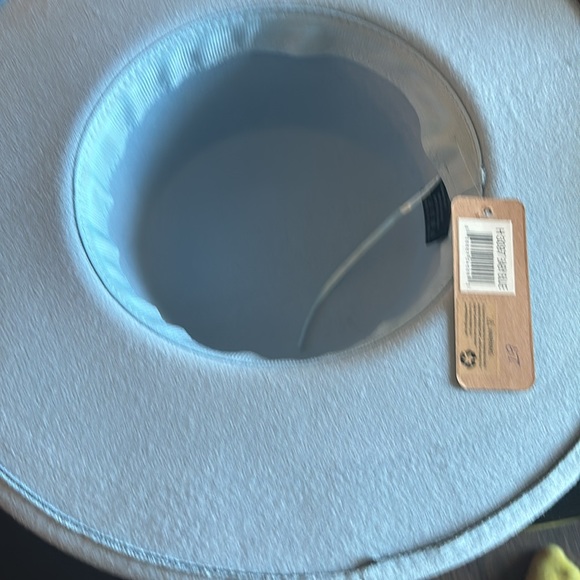 Hat - Picture 3 of 3